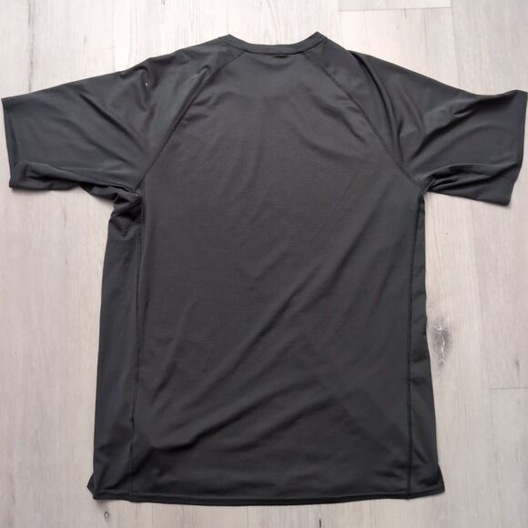 Patagonia Capilene Base Layer T Shirt Men Medium black Short Sleeve Light Weight - Picture 4 of 4